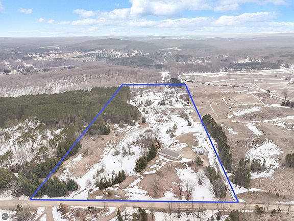 2nd image of 3800 N 13th Rd