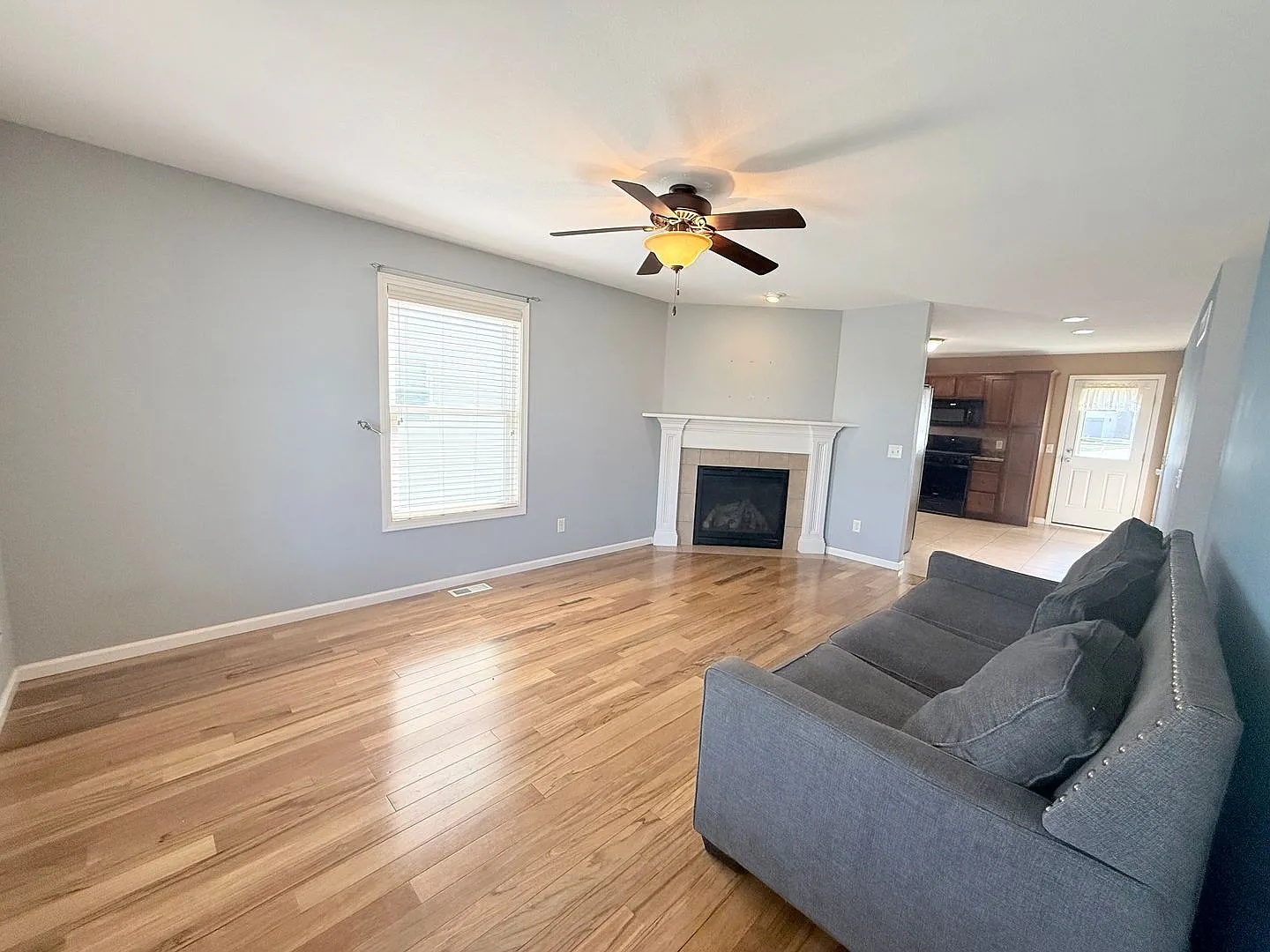 Spacious 4-Bedroom Home with Finished Basement & 2-Car Garage — Photo 4