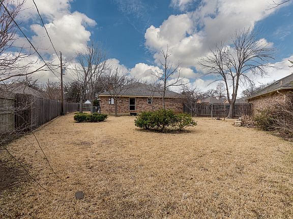 4th image of 5904 Flintshire Ct