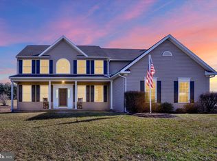 9905 N Main Extension St, Glen Rock, PA 17327