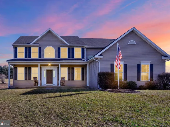 9905 N Main Extension St, Glen Rock, PA 17327