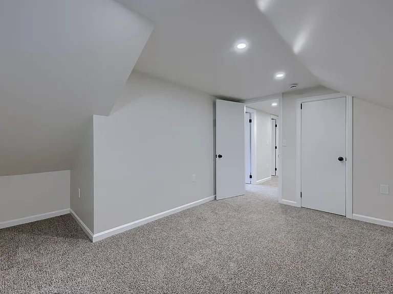 1738 W Main St #A — Photo 35