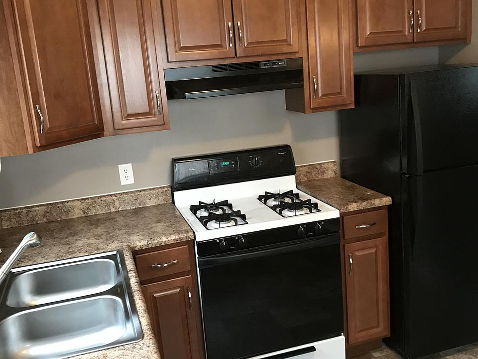 2nd image of 5011 Poppleton Ave APT 5