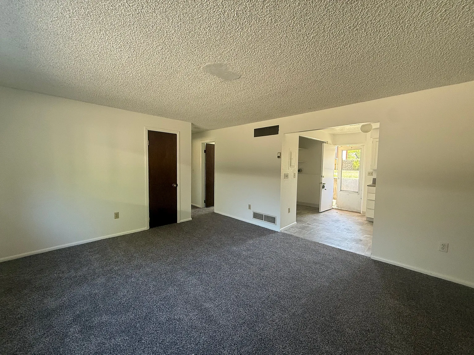 2023 9th Ave N - 8 — Photo 1