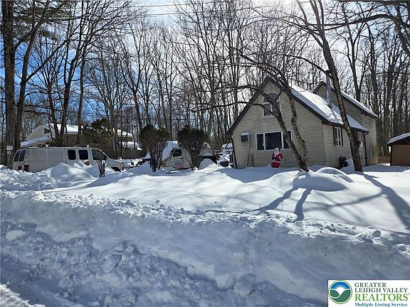 3rd image of 348 Carnation Rd