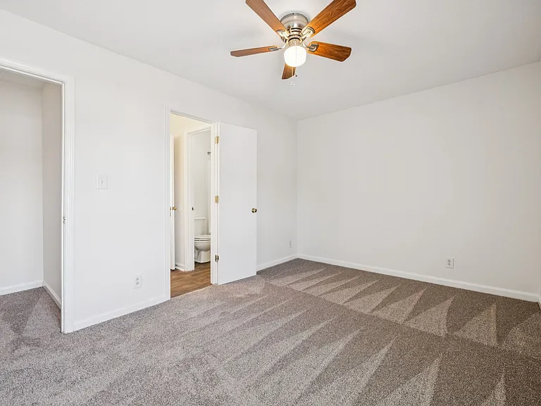 Legacy Village — Photo 121