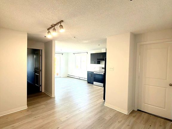 5th image of 2305 35a Ave NW #312
