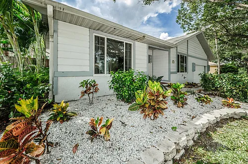 3374 Hyde Park Dr Photo 1