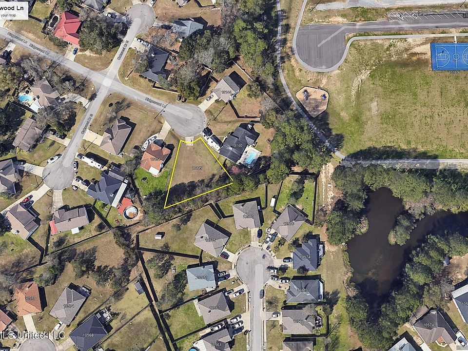 2nd image of 10145 Ridgewood Ln #18
