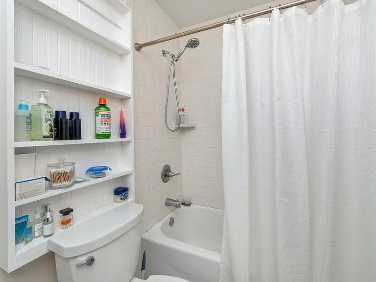 170 Sidney Ave — Photo 20