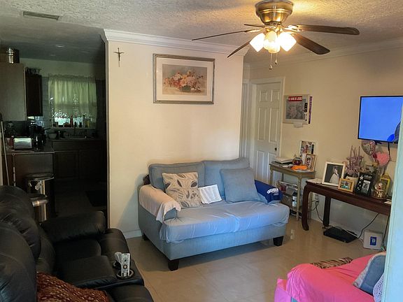 2nd image of 1433 NE 26th Court
