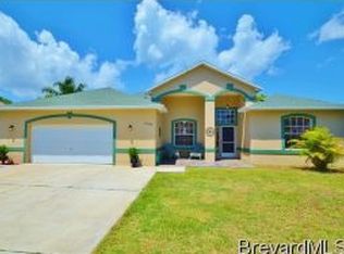 2400 Palm Lake Dr, Merritt Island, FL 32952