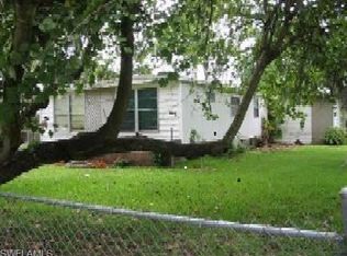 2209 Laurel Ln, North Fort Myers, FL 33917