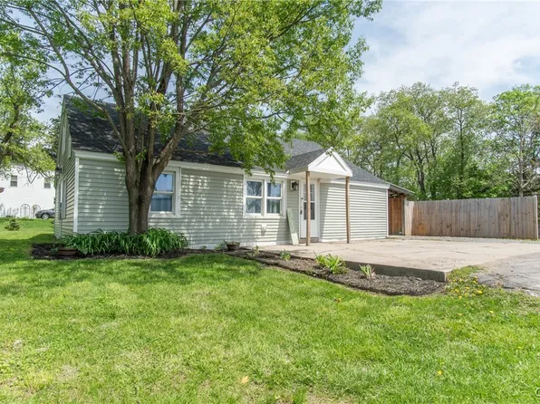 77 Bridge St, Carthage, NY 13619