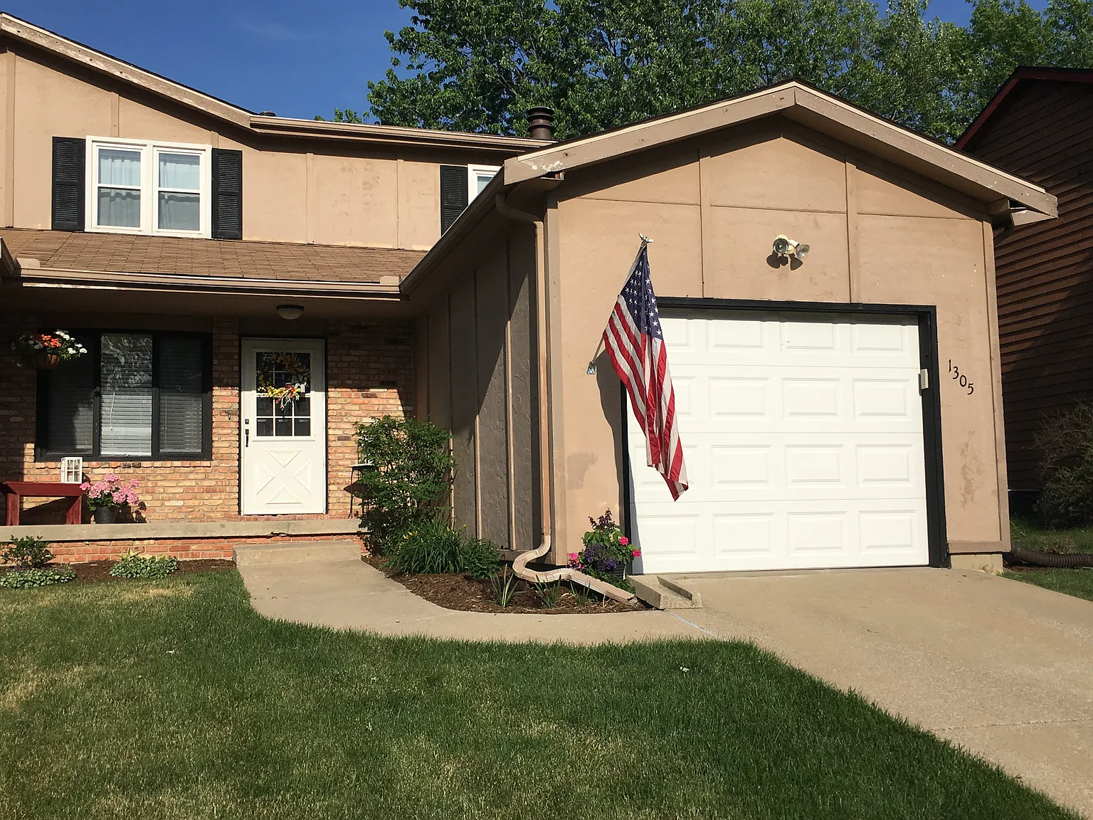 1305 Challis Dr photo 1