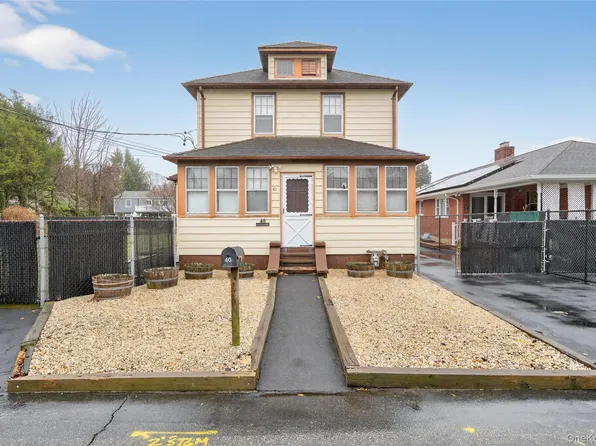 40 E 24th Street, Huntington Station, NY 11746