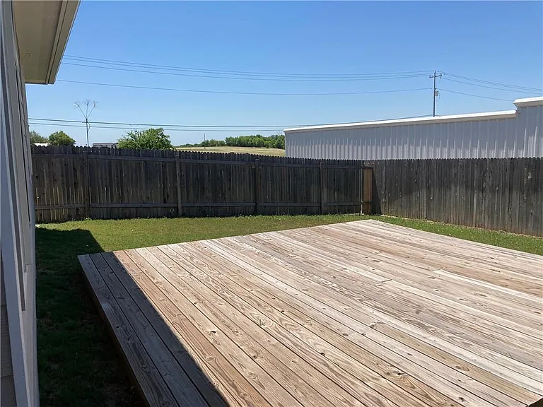480 Triumph Rd — Photo 29