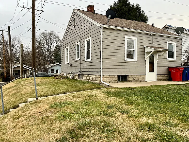 1319 E Lake Ave — Photo 3