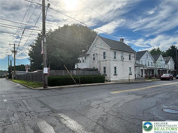 2nd image of 3404 N Ruch St