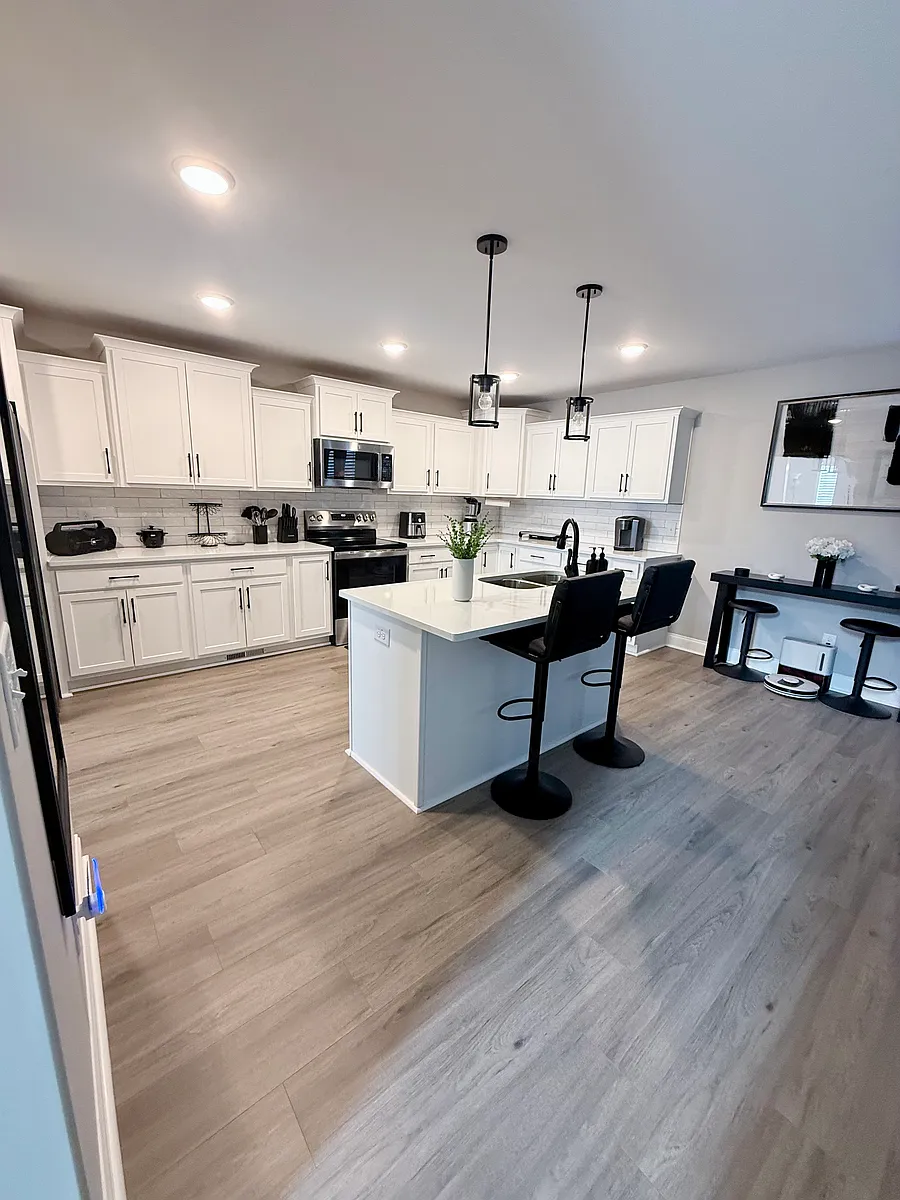 Building Photo - 861 Limestone Way