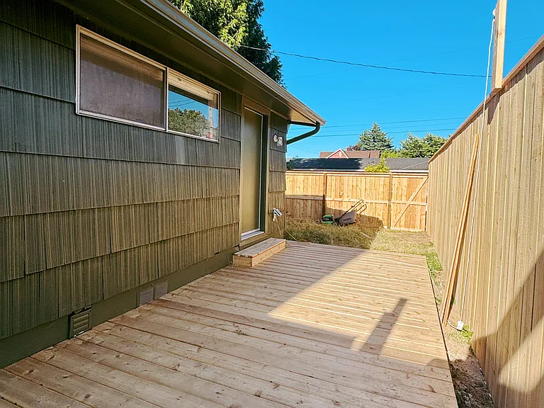 3334 NE Holman St — Photo 8