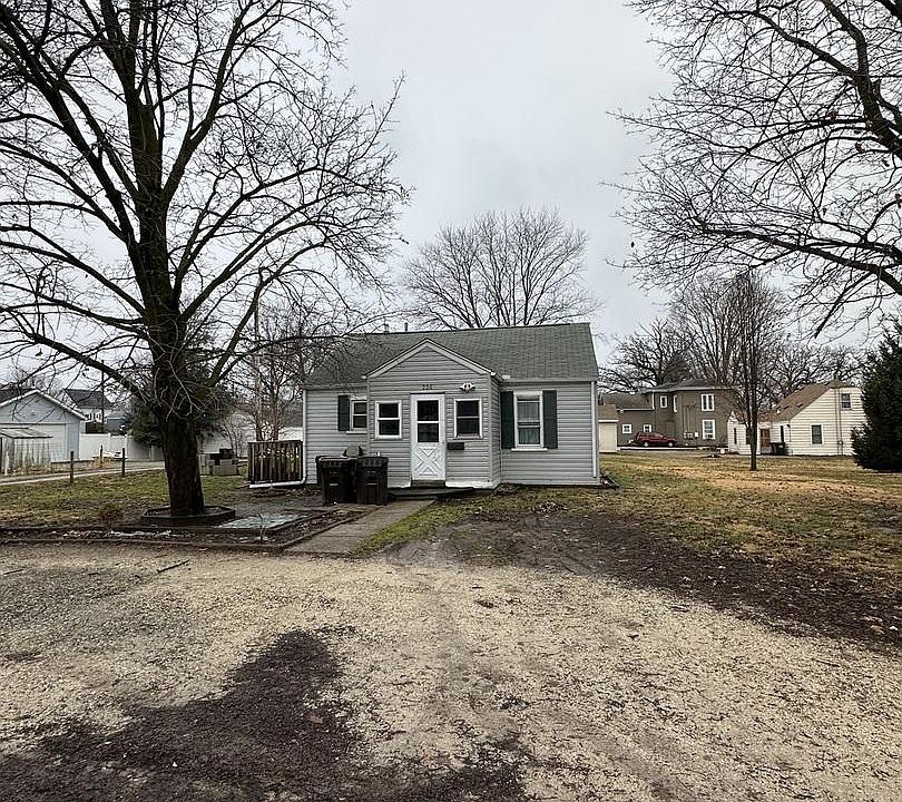 1st image of 206 Avenue F