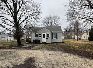 206 Avenue F, Rock Falls, IL 61071