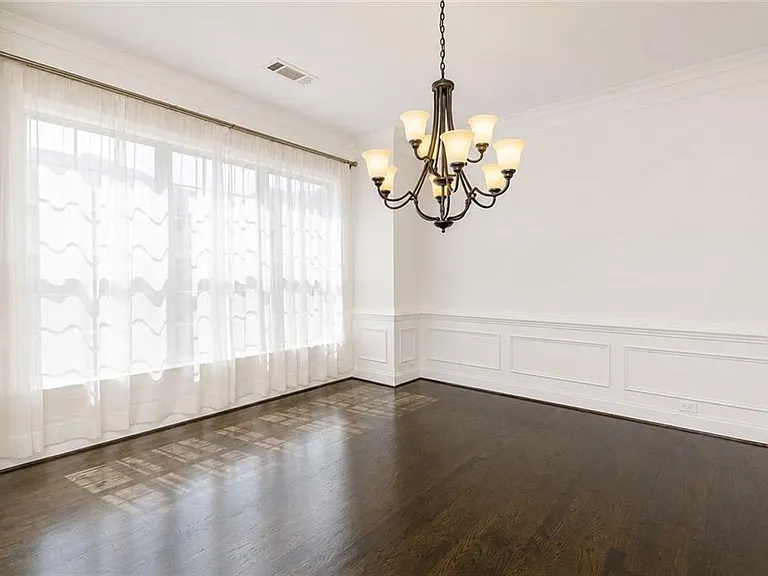 9034 Woodland Trl — Photo 4