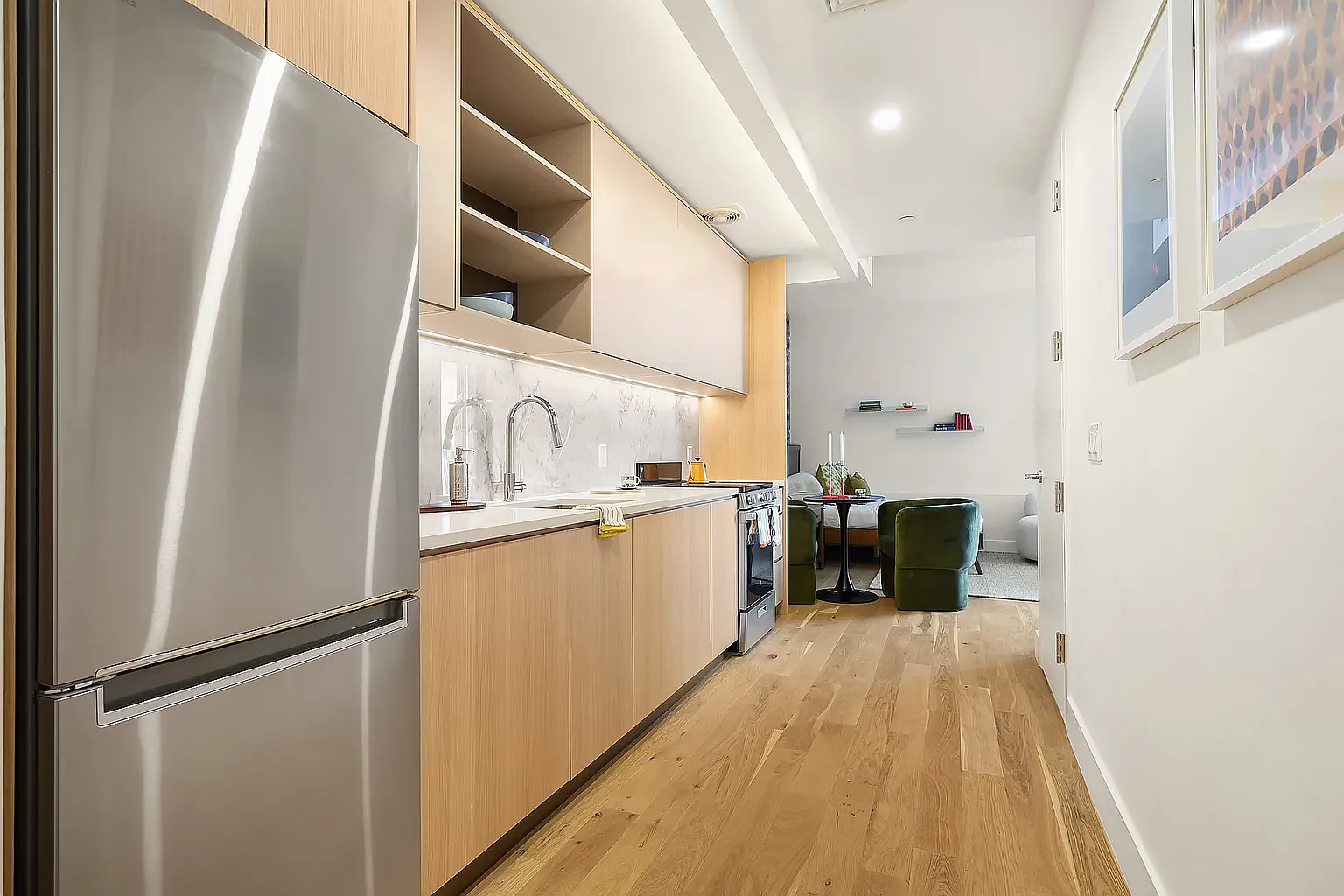 20 Rockwell Place — Photo 2