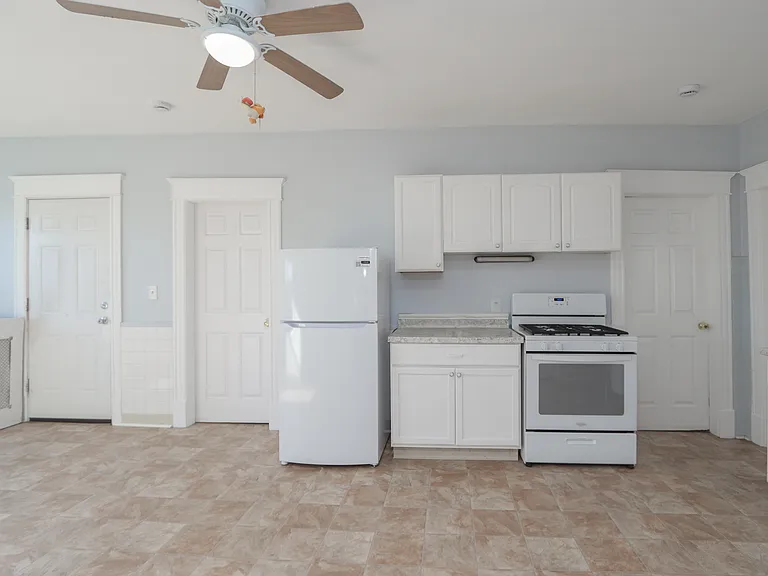 208 Prospect St #2 — Photo 7