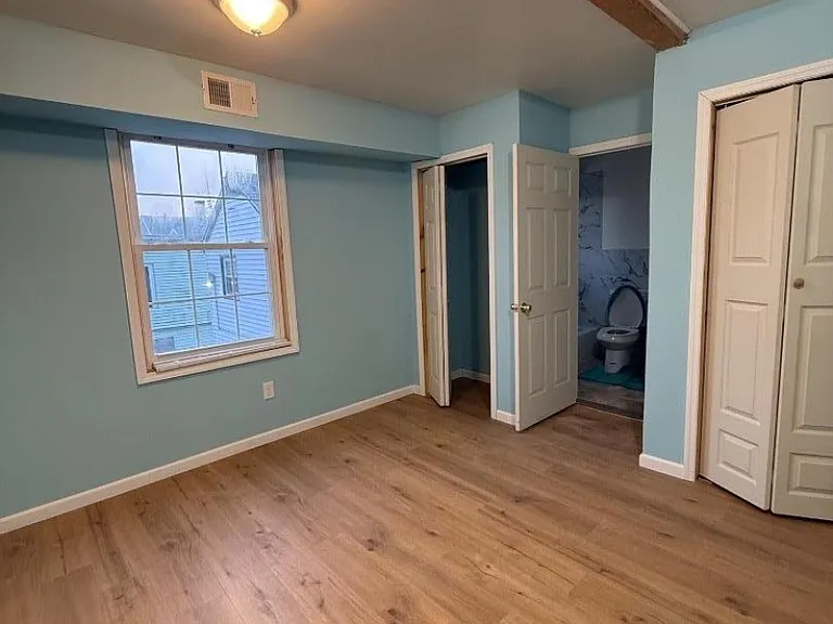 56 Cummings St — Photo 3