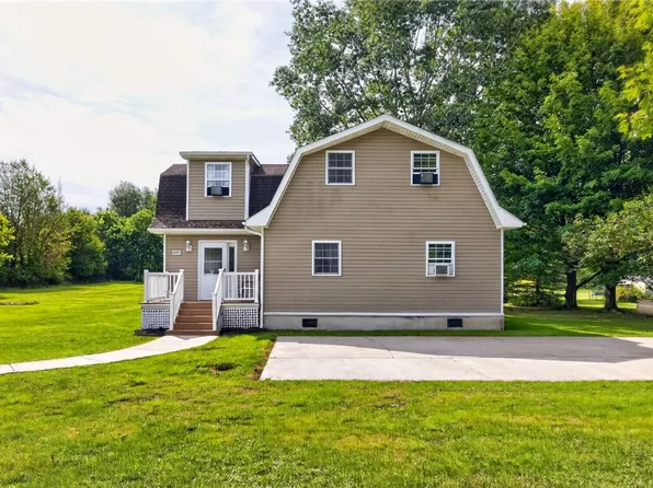 4705 Lasher Rd, Wolcott, NY 14590
