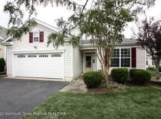 489 Huntington Dr, Jackson, NJ 08527