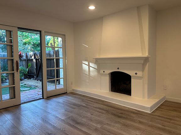 4th image of 754 Firenze Pl APT A
