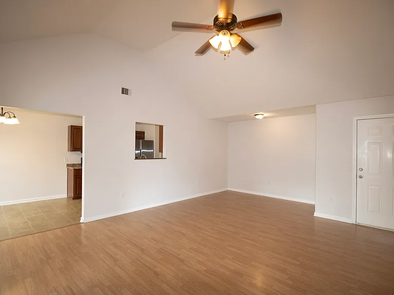 206 N Bridgeport Dr — Photo 12