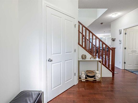 5th image of 482 W Skyview Ranch Way NE