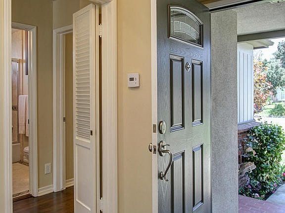 N Willard Ave 6468 006-mls