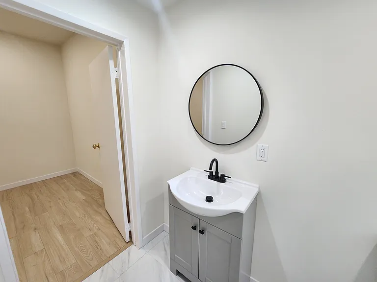 737 N Ridgewood Pl #1/2 — Photo 16