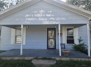 613 S Pecan St, Henrietta, TX 76365