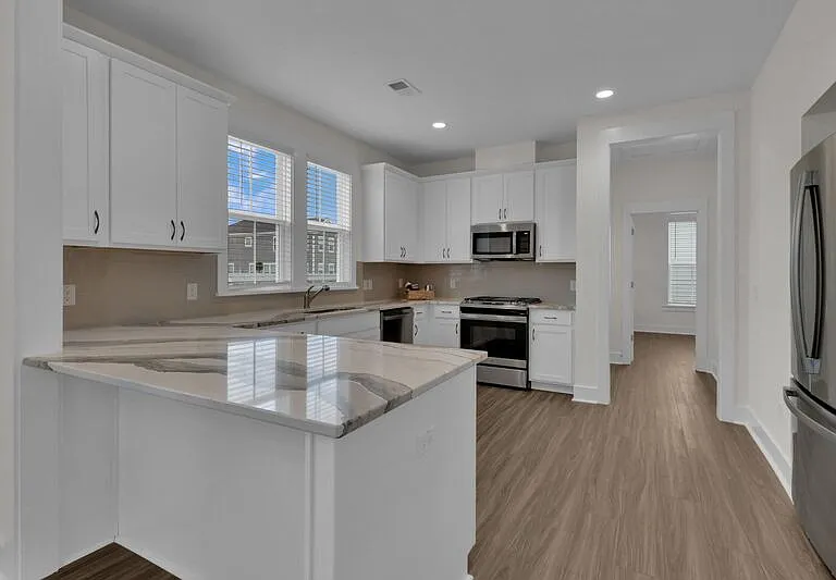 268 Symphony Ave — Photo 32
