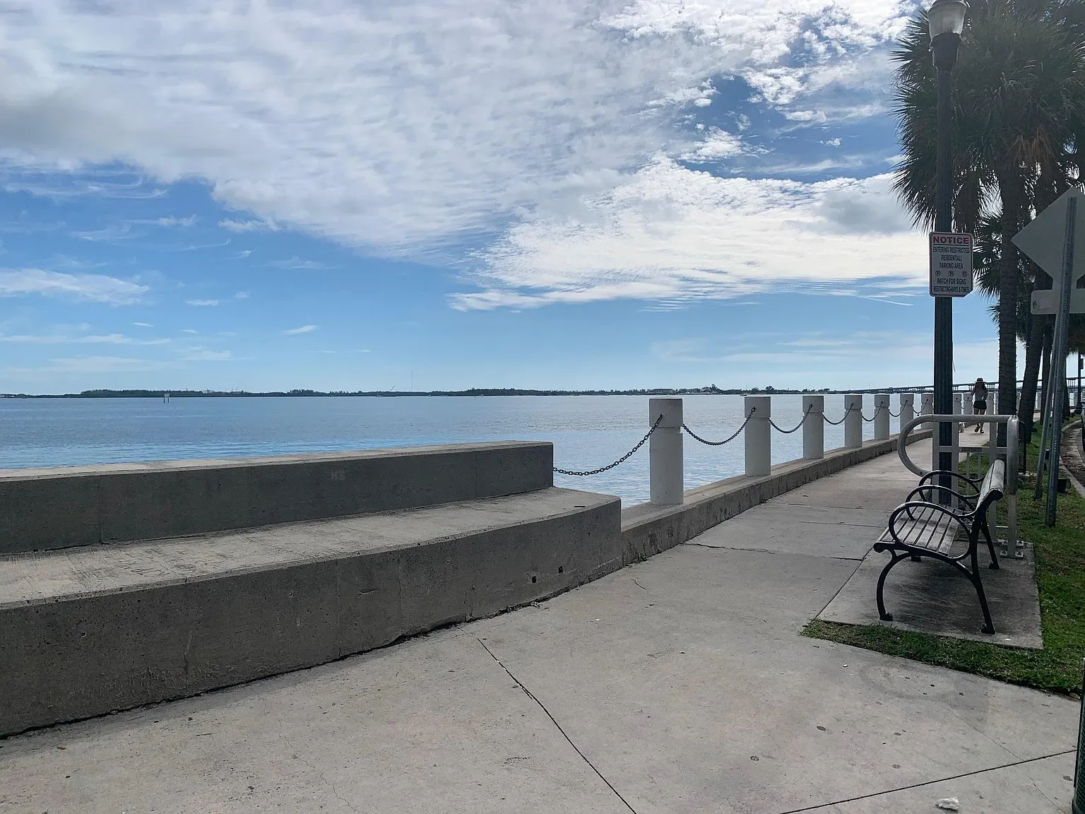 2 bed, 1090 sqft, $3,650 — Photo 3