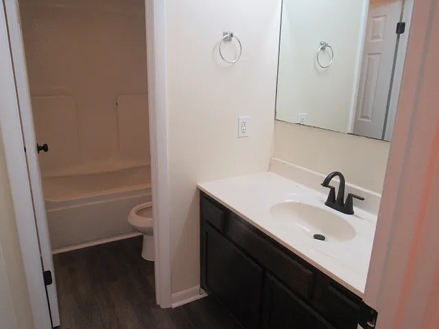 540 Crooked Creek Ct — Photo 19