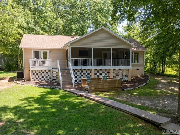 480 Windward Dr, Henrico, NC 27842