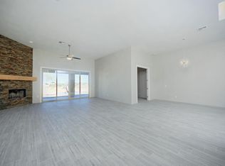 27 E Desert Hills Dr, Phoenix, AZ 85086