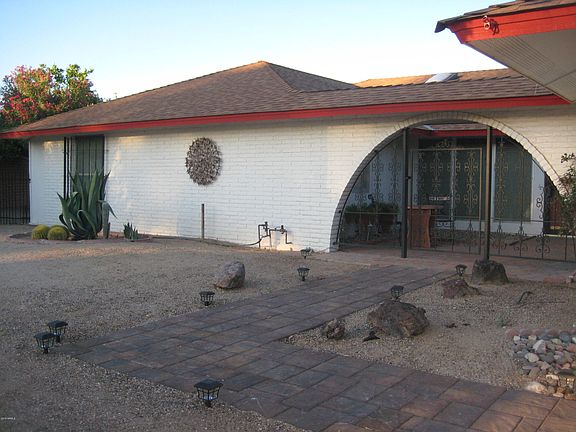 3rd image of 17027 N Country Club Dr