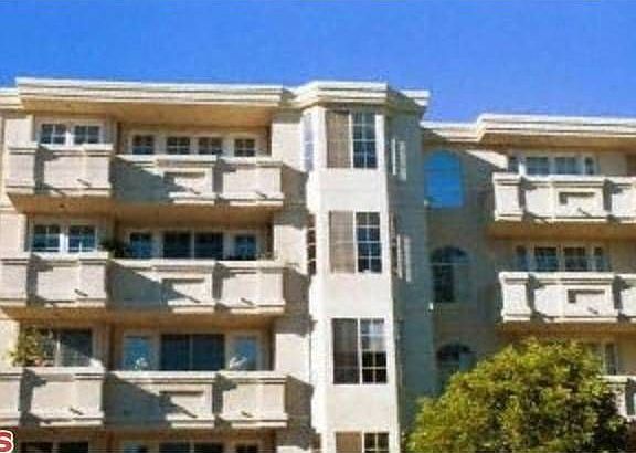 2nd image of 575 S Barrington Ave APT 404