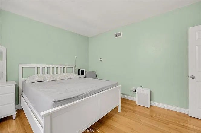 2630 Andover Ave #4B — Photo 16