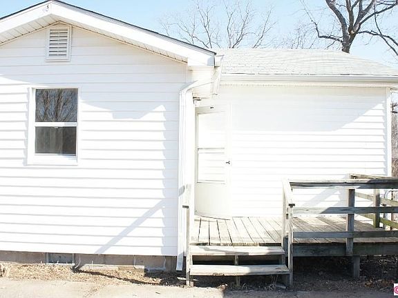2nd image of 520 E Jackson Ave