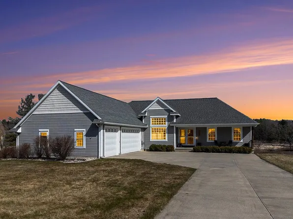 1350 N Hillside Dr, Ludington, MI 49431