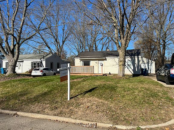2nd image of 134 Taylor Ave